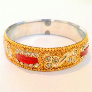 Eastern Inspired Gold Tone Rhinestone Glittered Bangle Bracelet